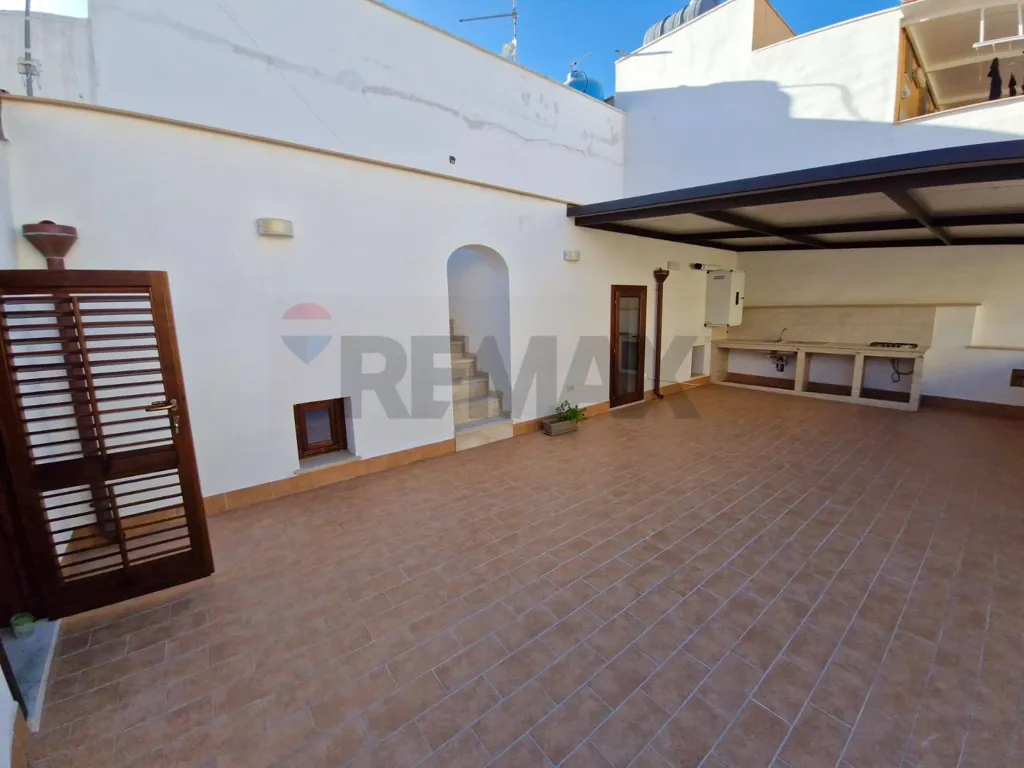 Jardin - Fully Renovated Apartment with Terrace in Terrasini