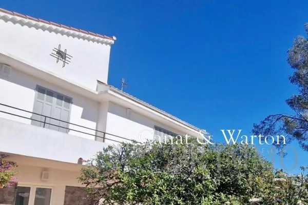 Exterior - Renovated Apartment with Sea View in Saint-Raphaël