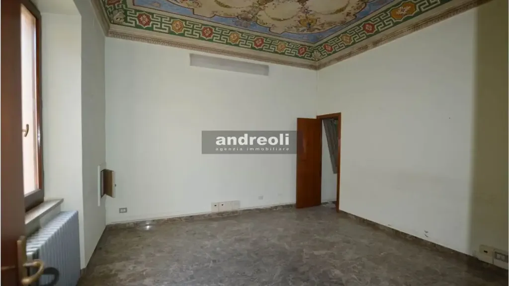 Pièces - Affresco-Decorated Apartment in Jesi's Historic Centre