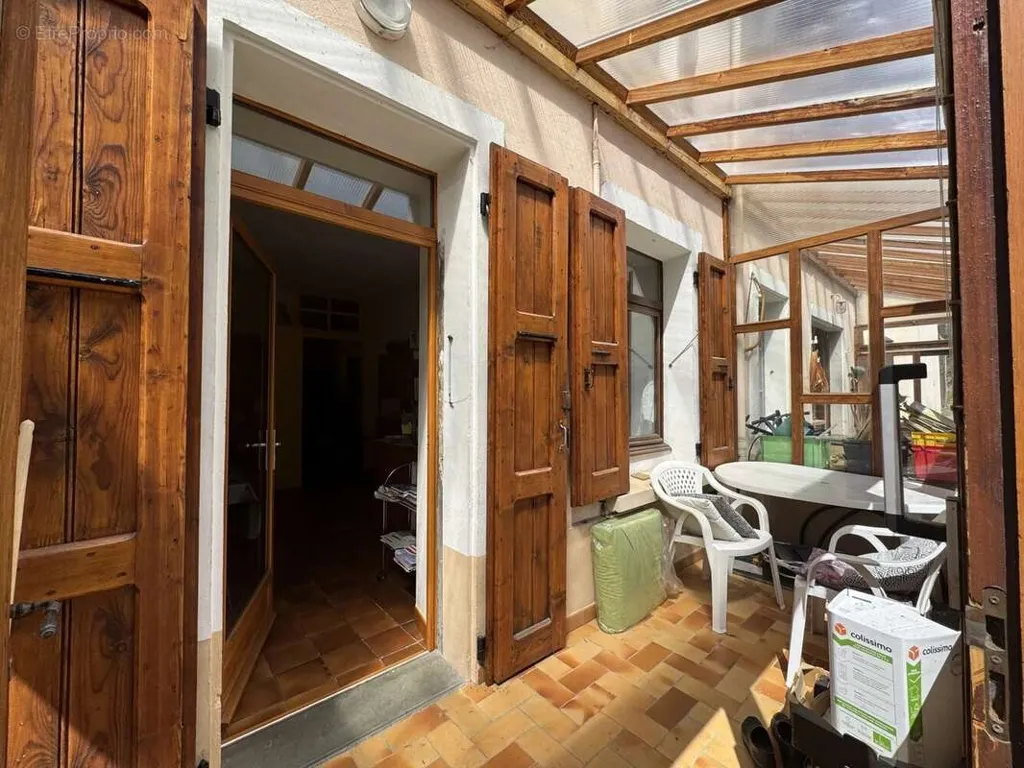 Terrass - Terraced House with Garden in Pierre-Chatel