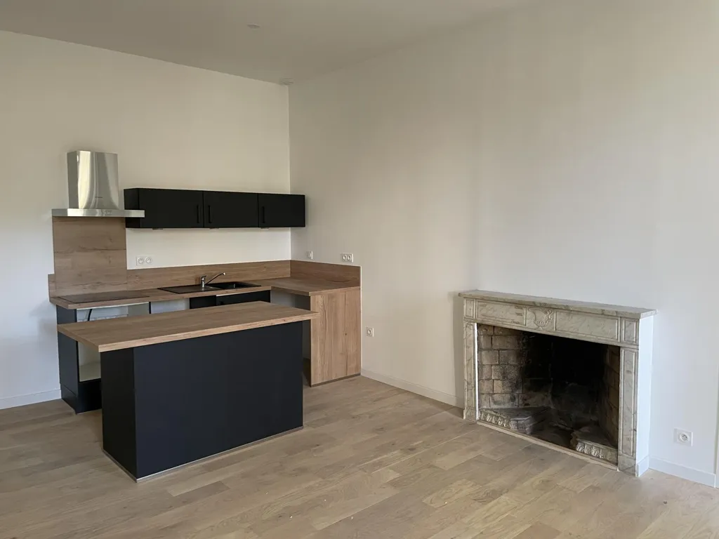 Cucina - City Centre Apartment with Professional Use in Uzès
