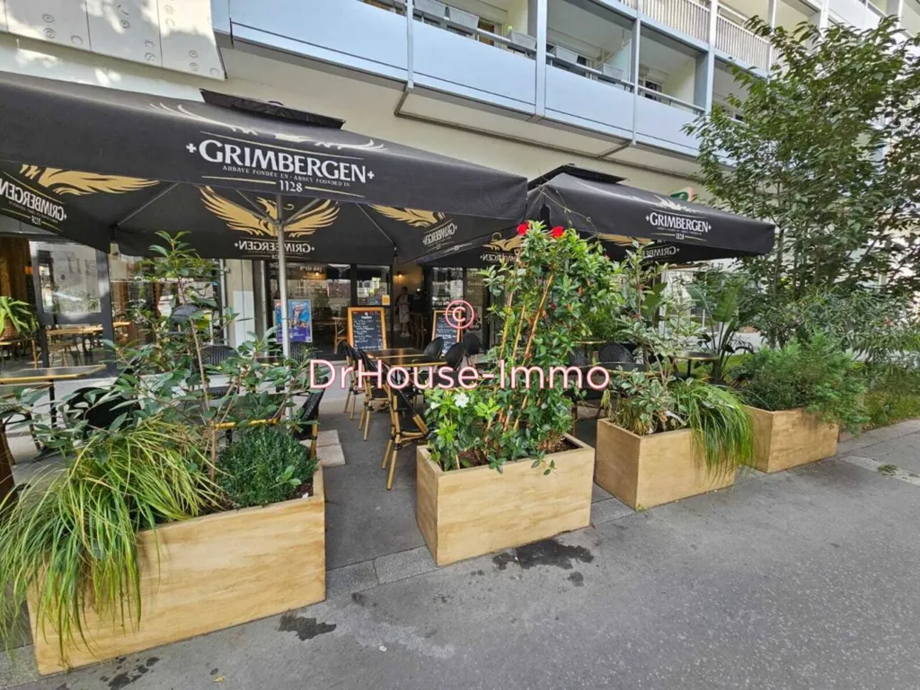 Local commercial 2 pièces à Paris