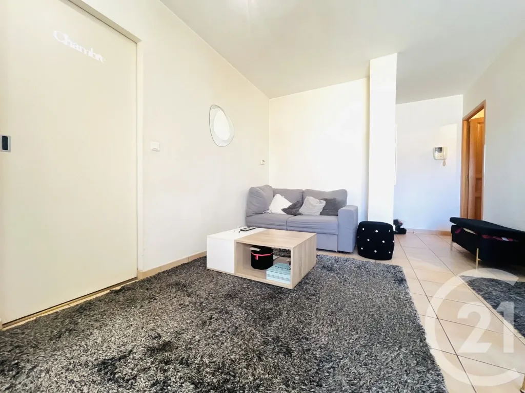 Séjour - Appartement F2 avec Terrasse à Limoges