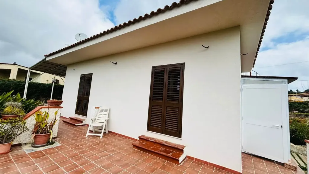Terrasse - Villa with Garden in Siracusa