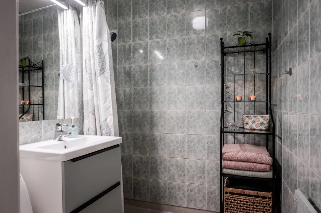Salles de bain - Apartment with Balcony in Borås