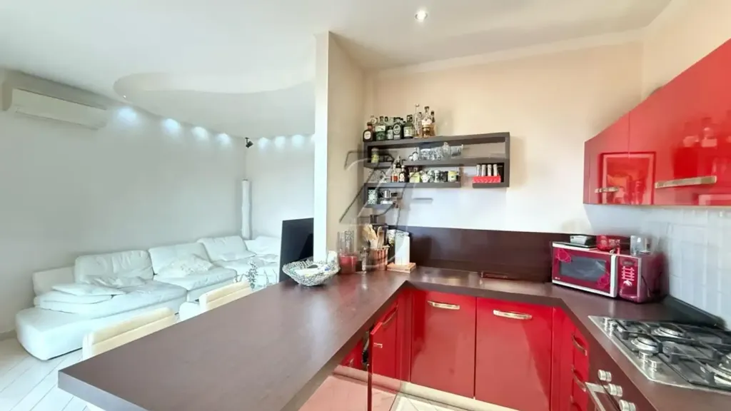 Cuisine - Trilocale with Panoramic Terrace in Prato