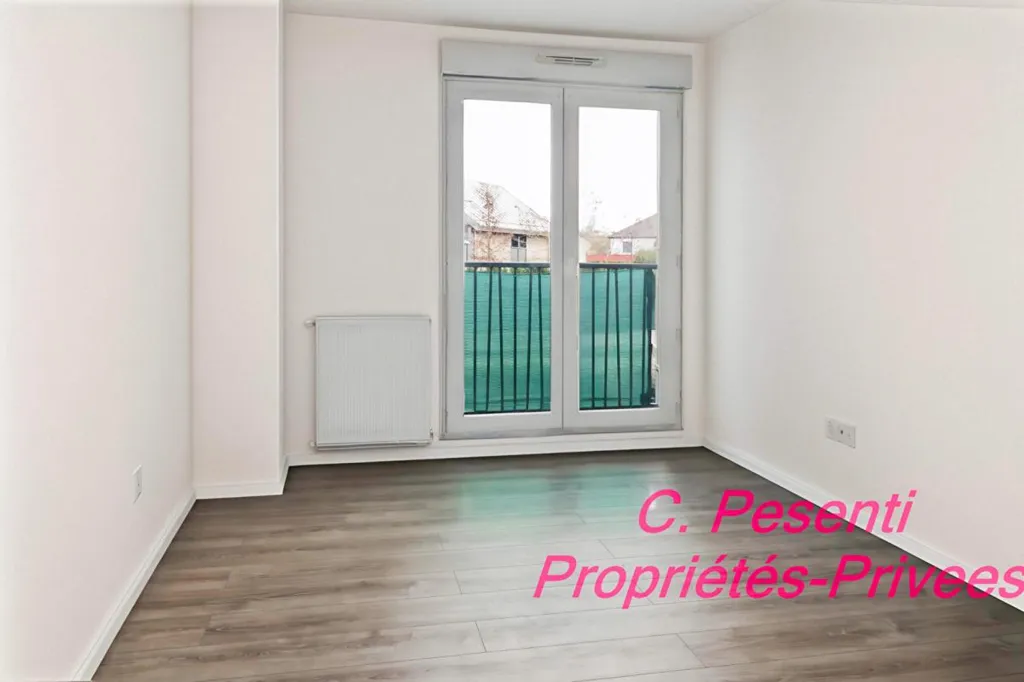 Camere da letto - 2-Bedroom Apartment with Balcony in Montévrain