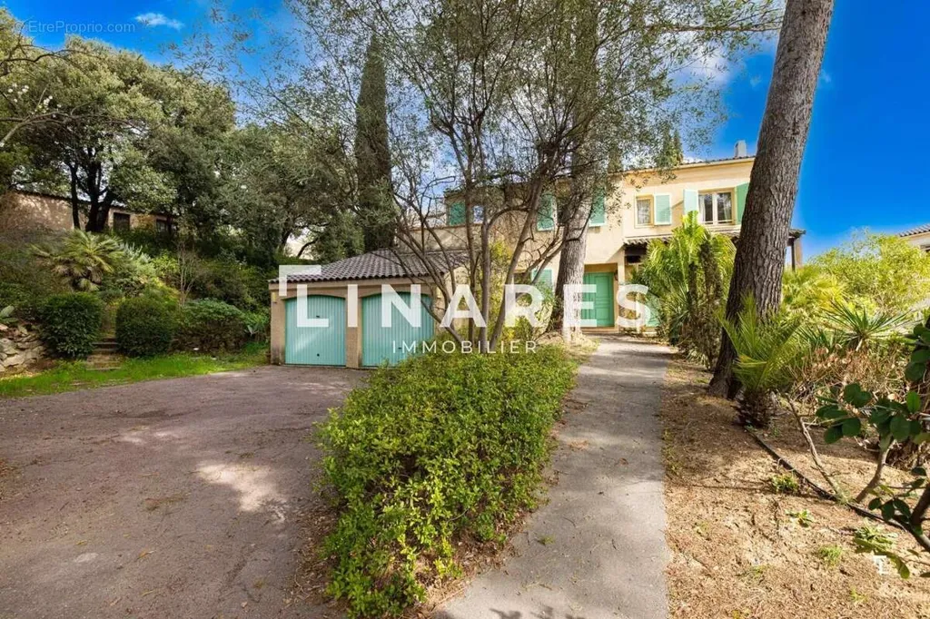 Extérieur - Villa T4 avec Jardin au Parc des 7 Collines