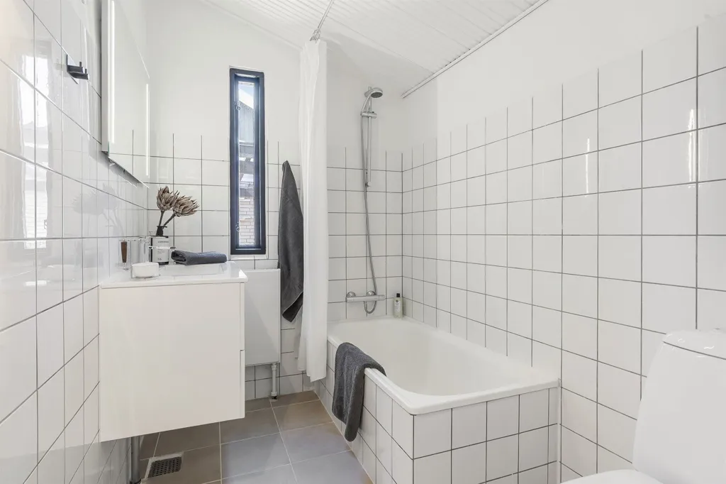 Bagni - Fenced Villa with Garden in Farum