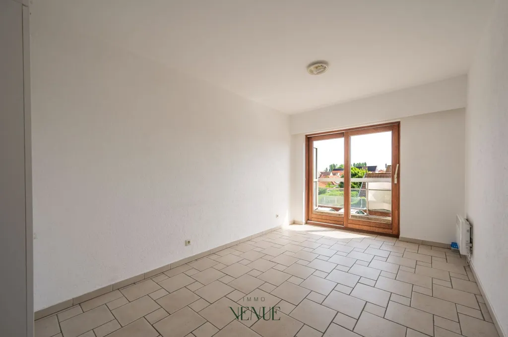 Zimmer - Bright Apartment with Terrace in Duinbergen