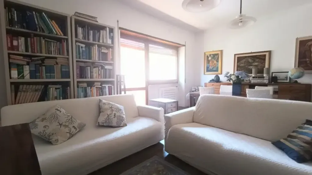 Living Room - 6-room apartment in IT