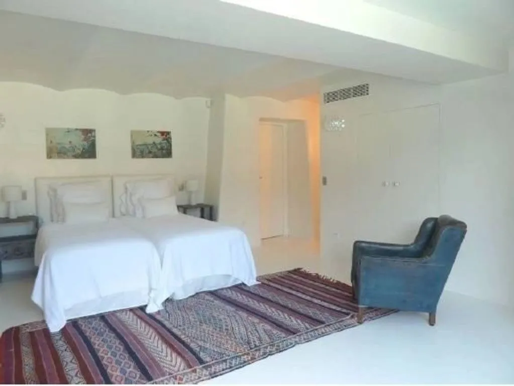 Bedrooms - Luxury Villa with Pool in Antibes