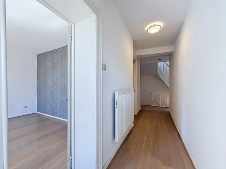 Esik - Duplex Flat with Equipped Kitchen in Rochefort
