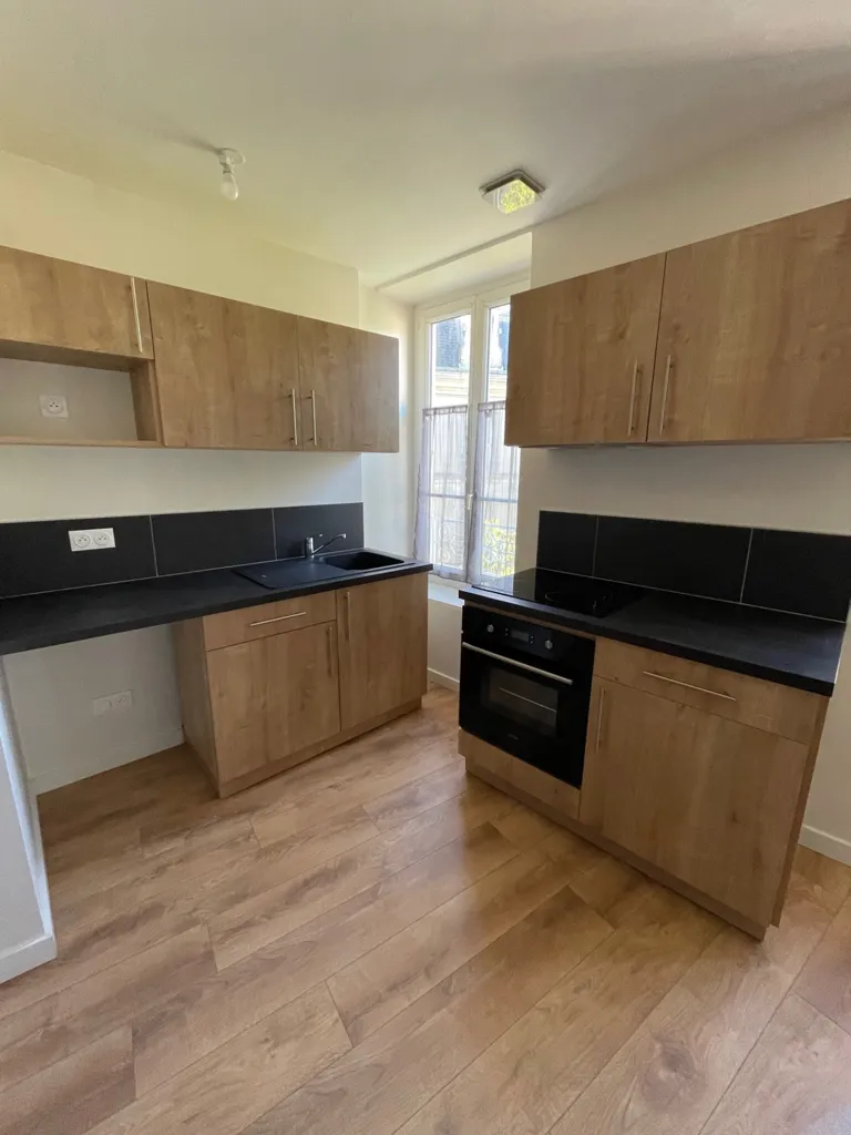 Kitchen - Renovated T2 Apartment in Poitiers Centre