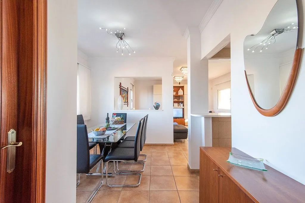 Söögituba - Chalet with Pool and Sea View in Corralejo