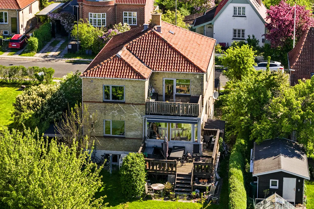 Õhuvaade - 1939 Villa Flat with Terrace in Brønshøj