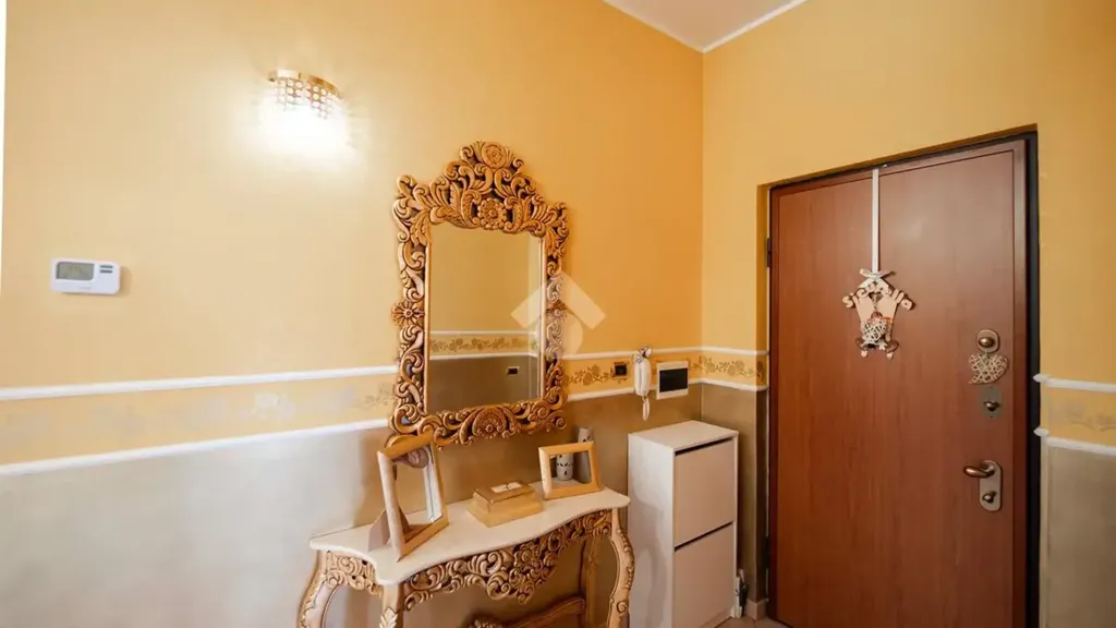 hallway_entrance