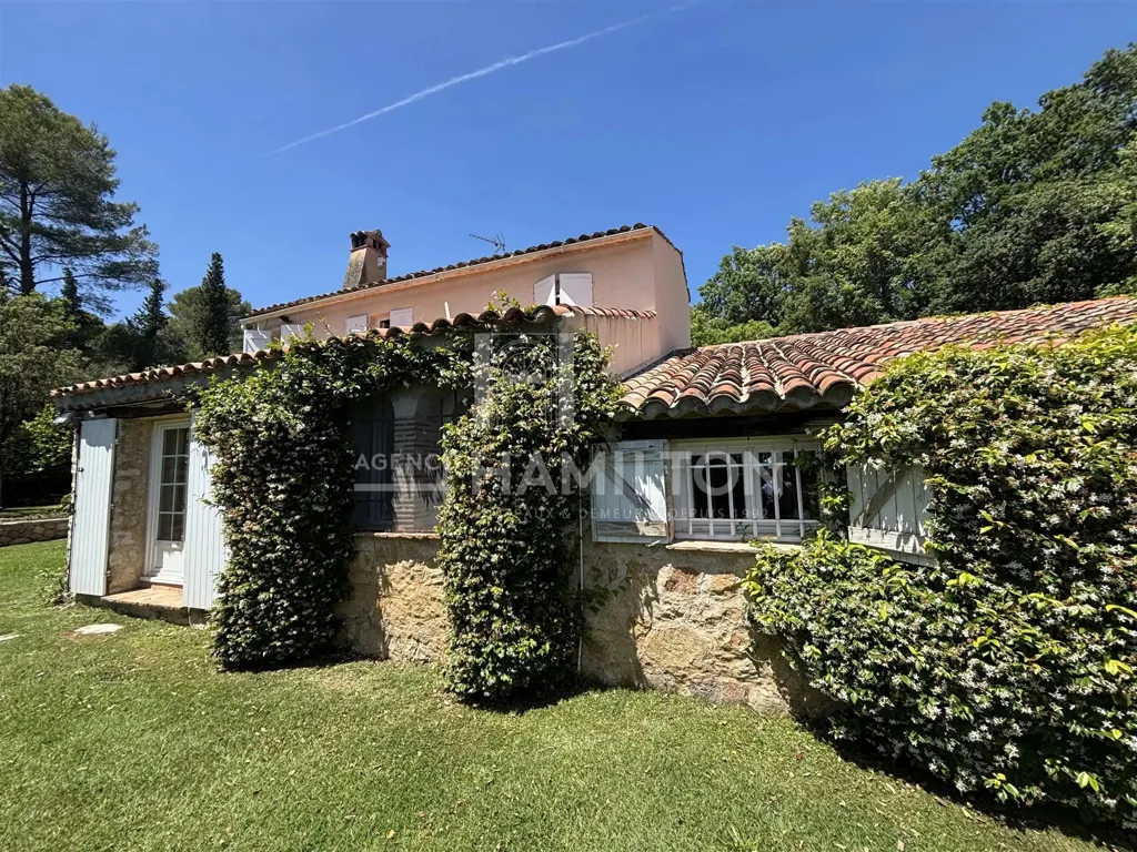 Extérieur - Villa Luxueuse avec Piscine à Châteauneuf-Grasse
