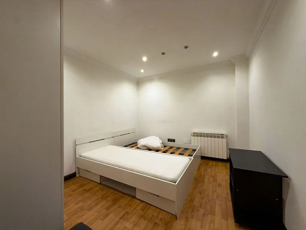 Chambres - Apartment with Garage in Lovaina, Vitoria