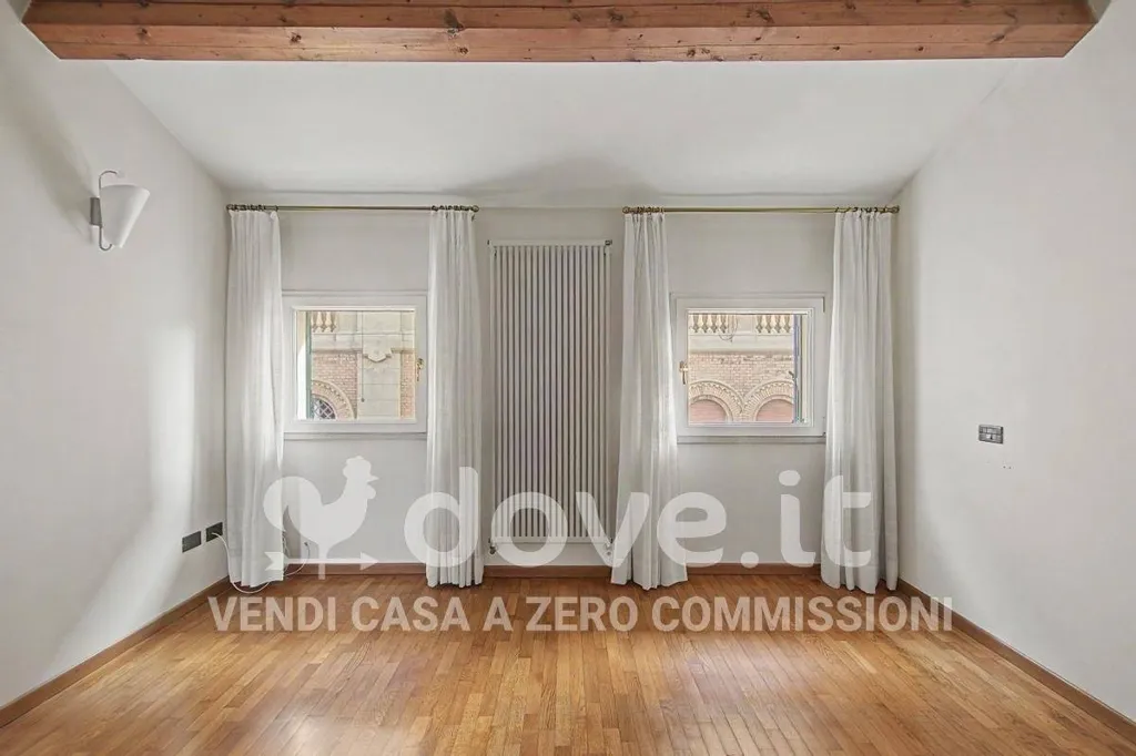 Pièces - Terraced House with Private Garden in Ferrara