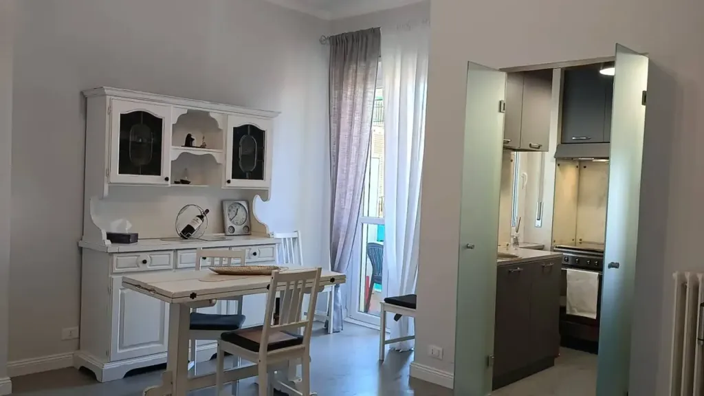 Söögituba - Fully Rented Apartment with Balconies in Carmagnola