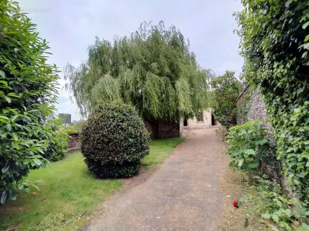 Maison 5 pièces à Courcite