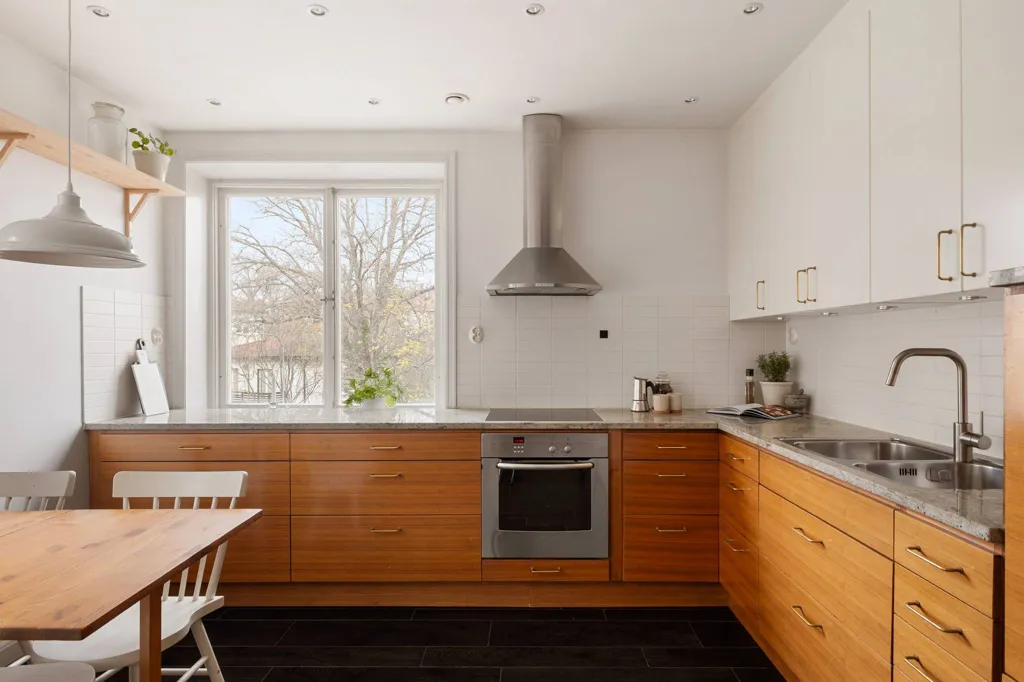 Köök - Charming 1930s Villa-Style Flat in Gamla Råsunda