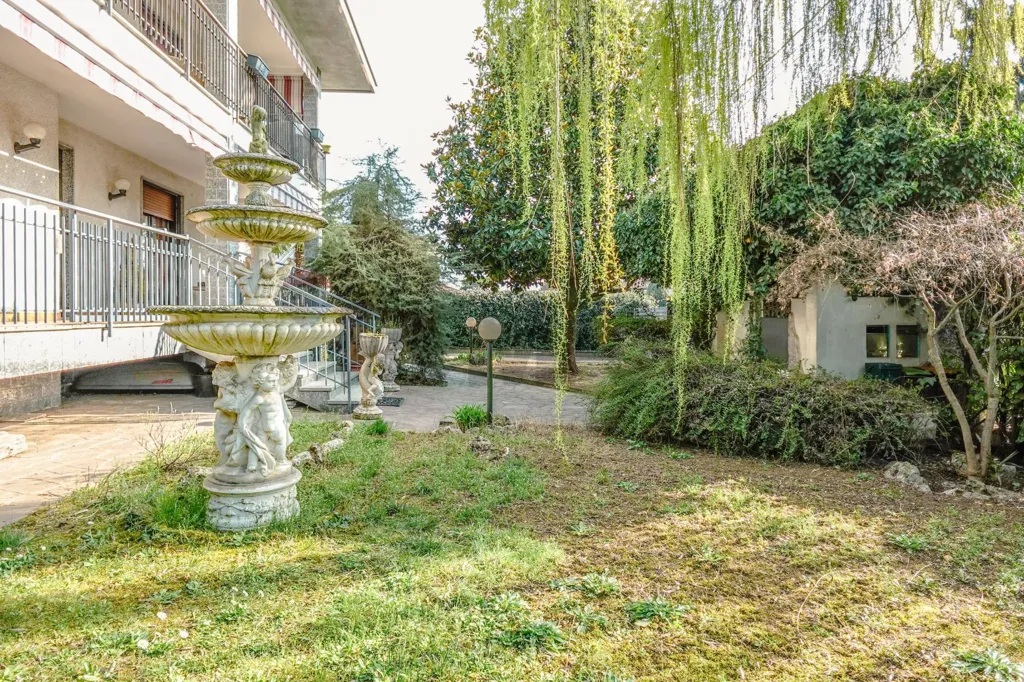 Aed - Bifamily House with Terrace in Gorla Minore