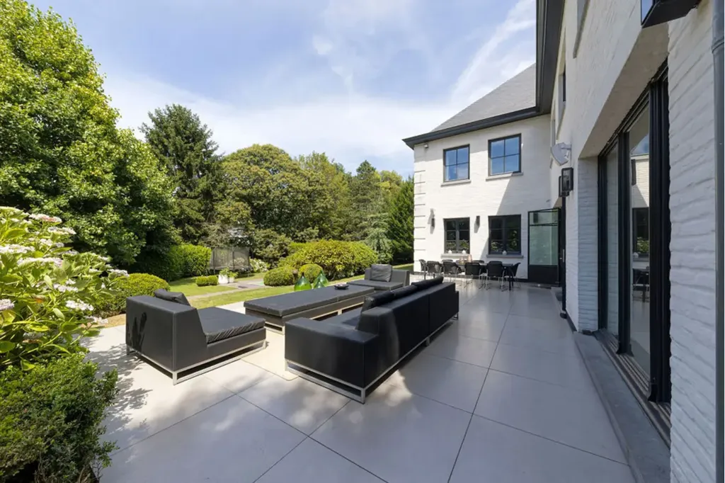 Terrazza - Villa with Pool and Terrace in Rhode-Saint-Genèse