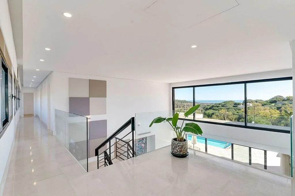 Hallway - Chalet with Pool and Terrace in Sotogrande