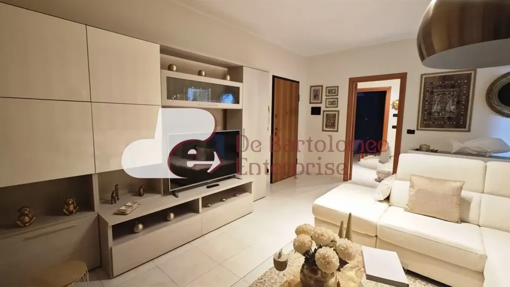 Séjour - Spacious 3-Room Apartment with Balcony in Bari