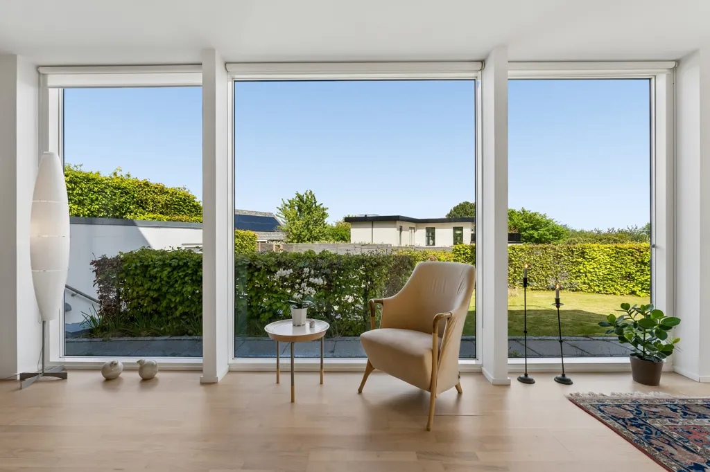 Séjour - Architect-Designed Villa with Øresund View in Rungsted Kyst