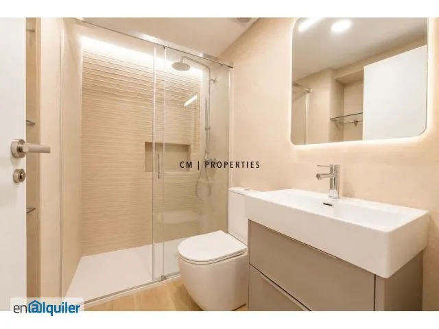 Bagni - Newly Renovated Flat in L'Eixample, Valencia