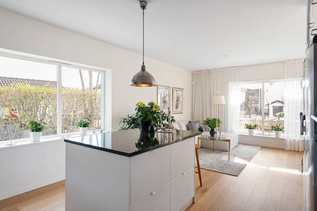 Köök - Duplex with Garden in Näsbypark