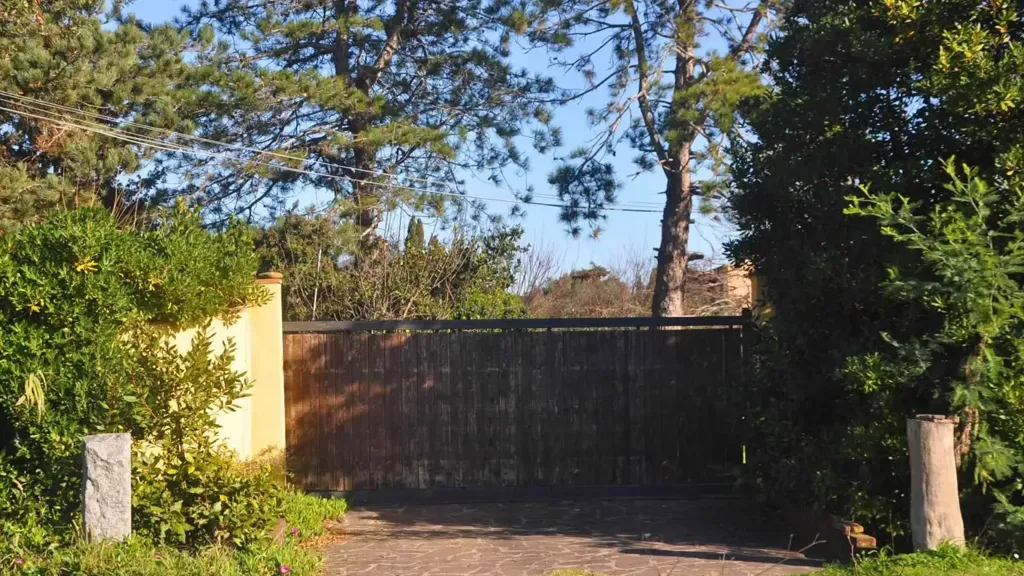 Välivaade - New Villa with Garden in Rosignano Marittimo