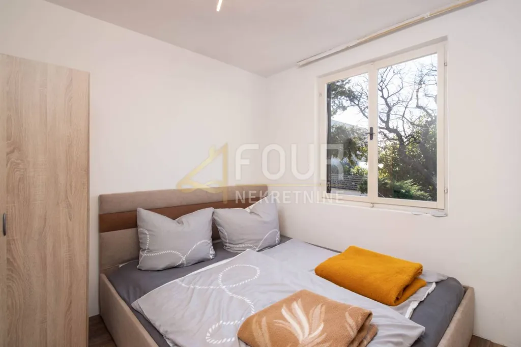 Chambres - Self-Contained House with Sea View in Crikvenica