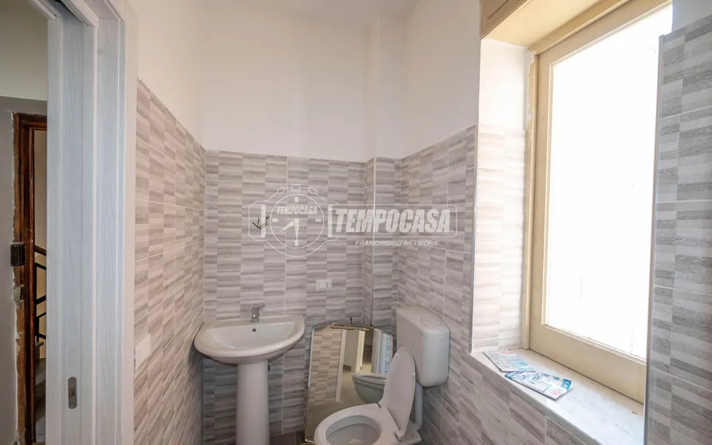 Salles de bain - Trilocale with Balcony in Messina