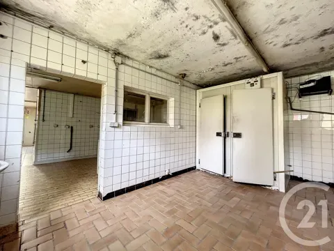 Pièces - Local de 119 m² pour Stockage ou Bureaux à Belfort