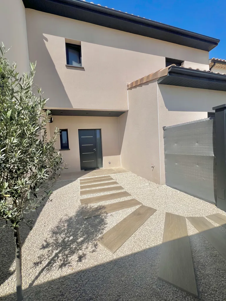 Extérieur - Villa Neuve avec Piscine à Beaucaire
