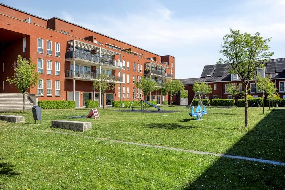 Garden - Eco-Friendly Corner House with Two Parking Spots in Nootdorp