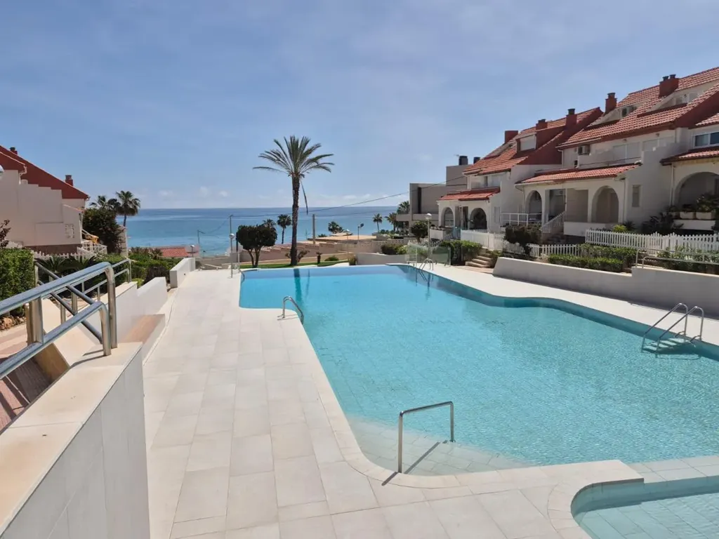 Piscine - Adosado with Beach Access in Cabo de las Huertas