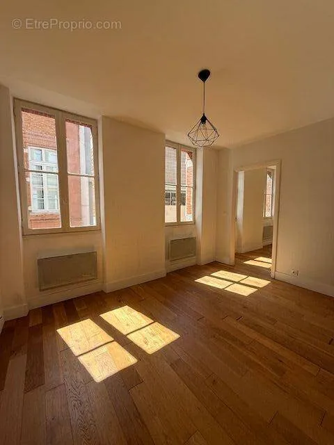 Séjour - Appartement T3 au Cœur des Carmes à Toulouse