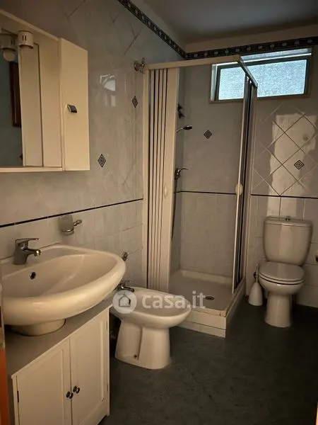 Salles de bain - Quadrilocale with Balcony in Messina Centre