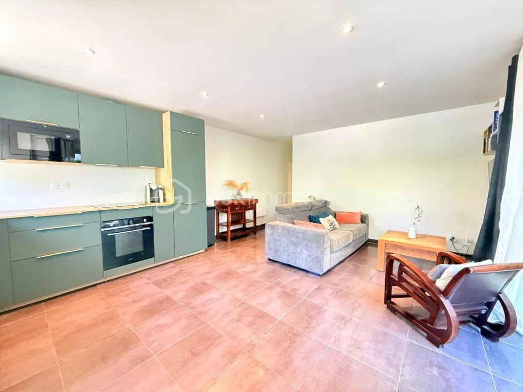 Köök - Flat with Private Garden in Verdant Residence