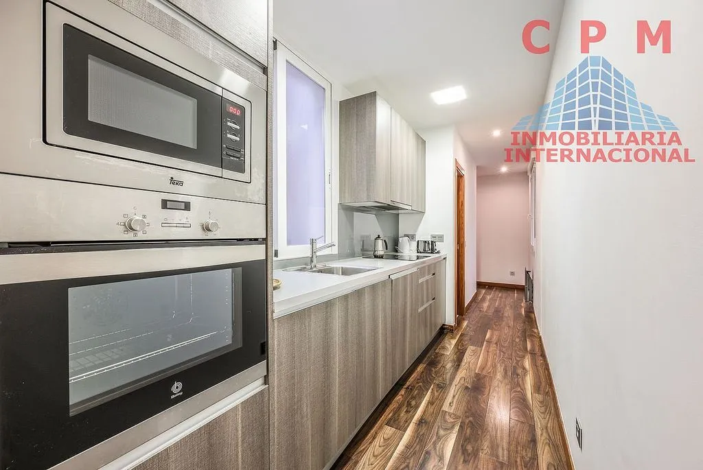 Cucina - Luxury Apartment with Balcony in City Centre
