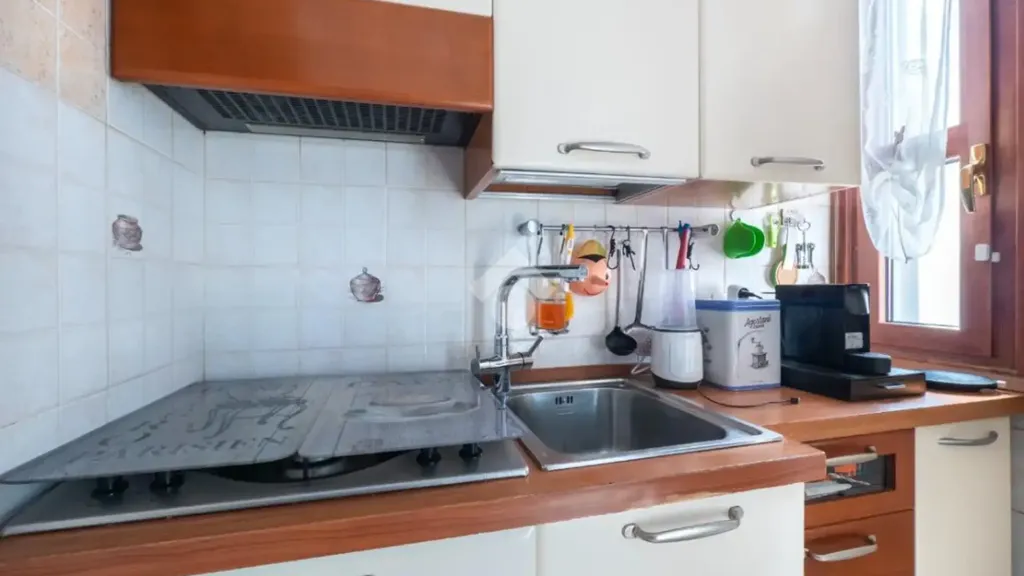 Köök - Modernised 2-Bedroom in Prato Centenaro, Milan