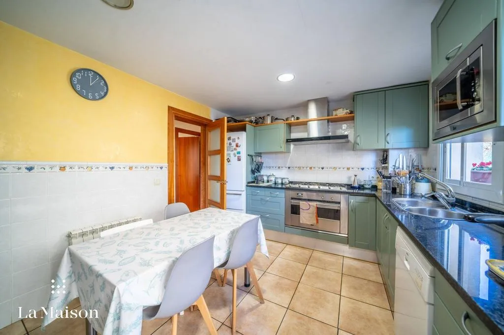Köök - Detached House with Sea View in Arenys de Mar