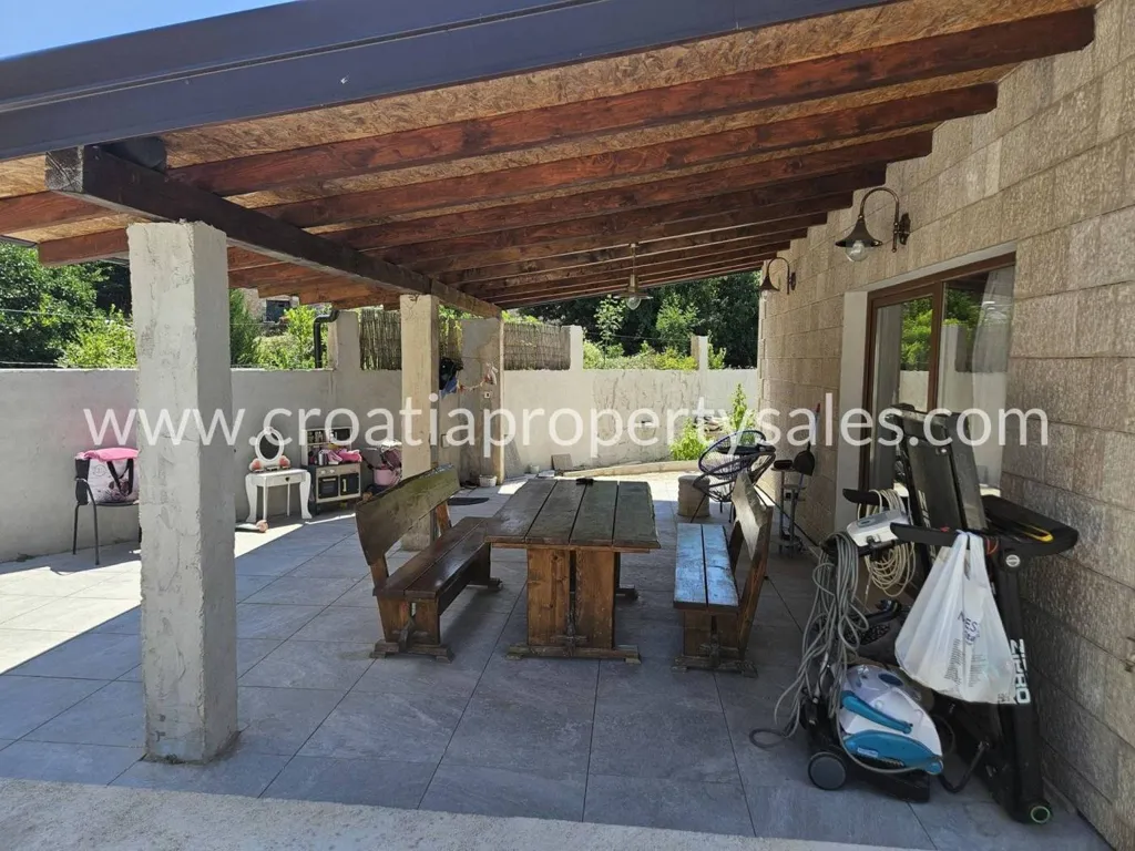 Terrazza - House with Pool in Hvar