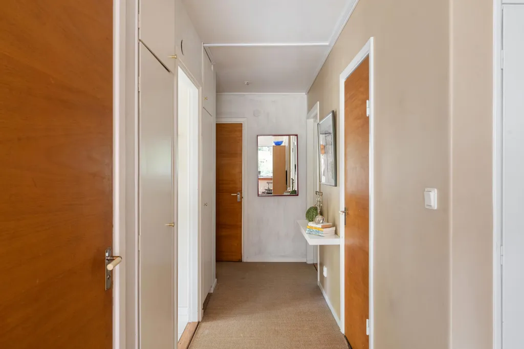 Entrée - Apartment with Balcony in Liseberg, Älvsjö