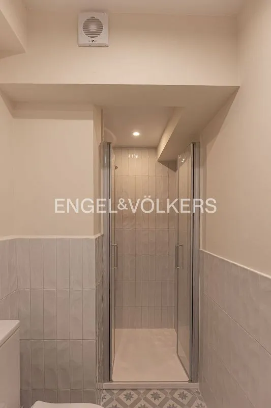 Salles de bain - Contemporary Duplex with Balcony in Ciudad Jardín
